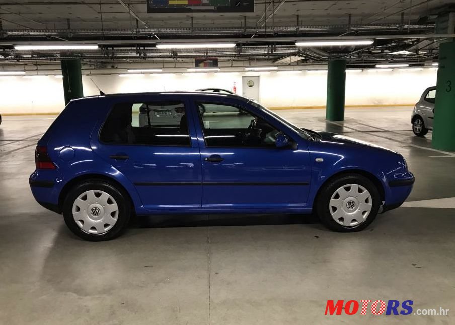 2003' Volkswagen Golf IV 1,9 Sdi photo #1