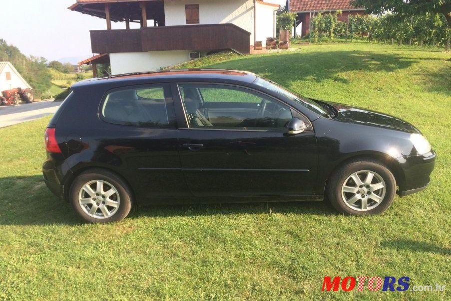 2007' Volkswagen Golf V 1,9 Tdi photo #2