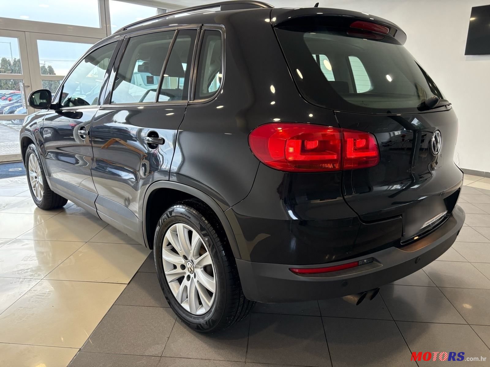 2014' Volkswagen Tiguan photo #4