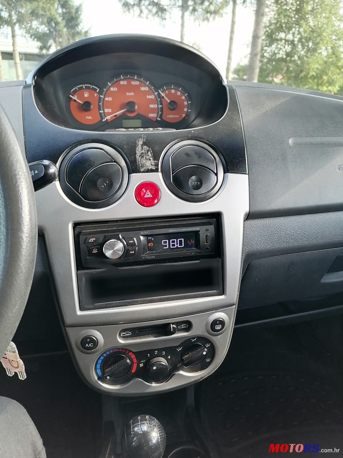 2006' Chevrolet Spark Spark 1,0 Sx photo #3