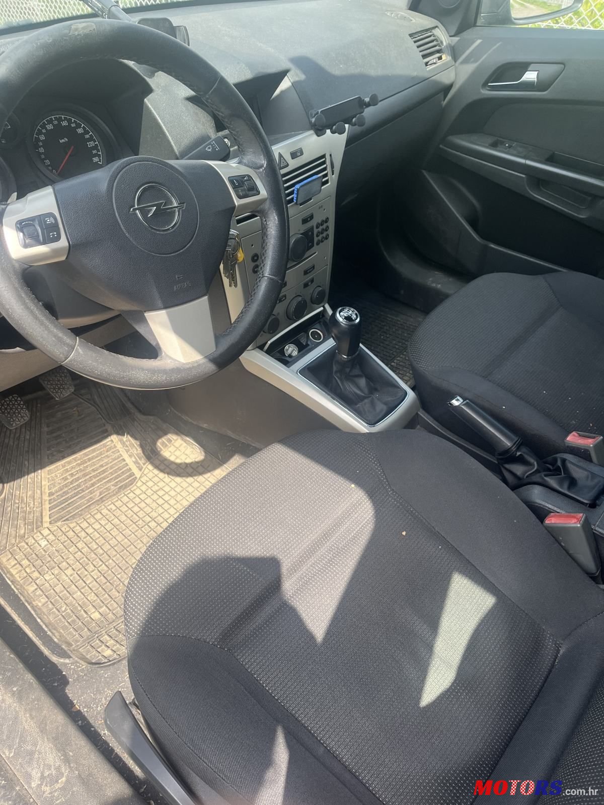 2008' Opel Astra 1,4 photo #4