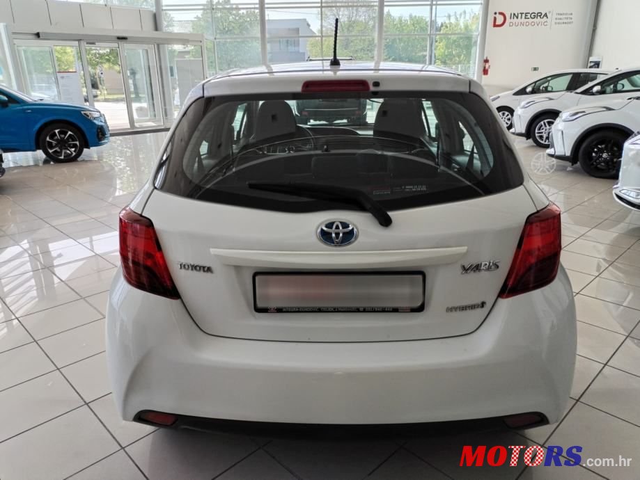 2016' Toyota Yaris Hybrid 1,5 Vvt-I photo #5