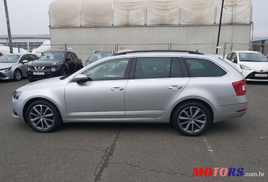 2017' Skoda Octavia Combi photo #3