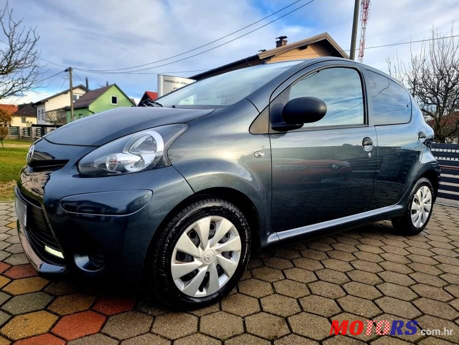 2014' Toyota Aygo 1,0 Vvt-I photo #2