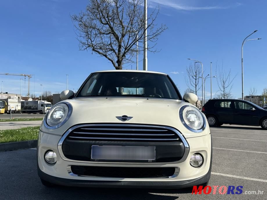 2015' MINI Cooper One photo #2
