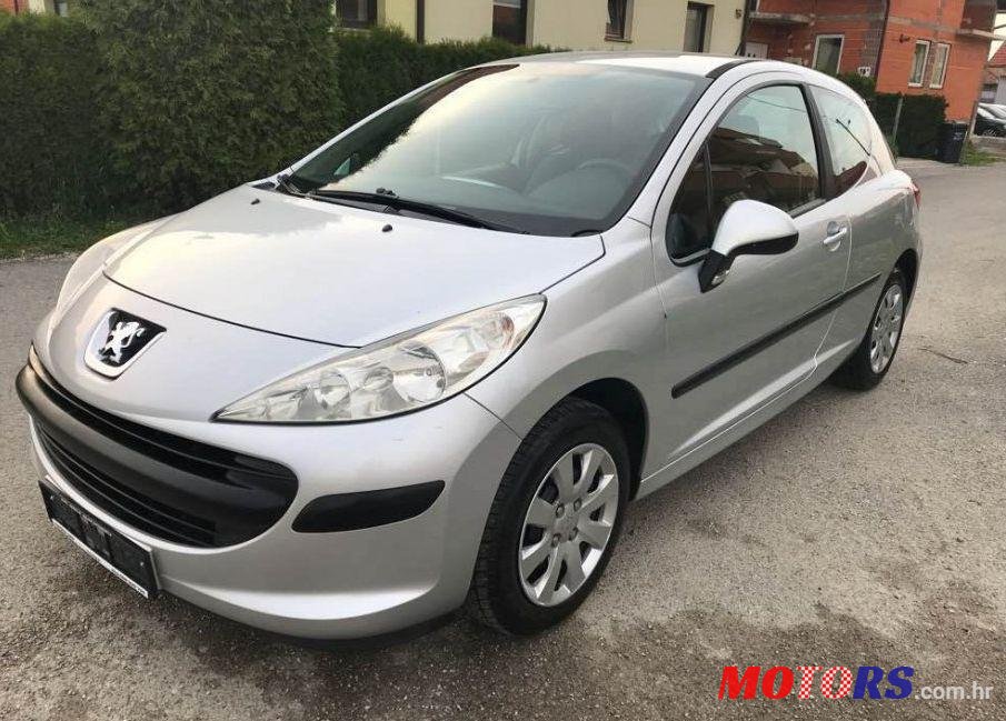 2007' Peugeot 207 1,4 Hdi photo #2