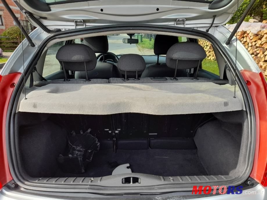 2005' Citroen C3 1,4 Hdi photo #4