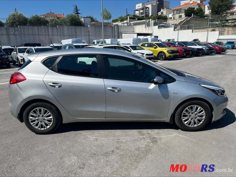 2013' Kia Ceed 1,6 Crdi Lx Eco photo #3