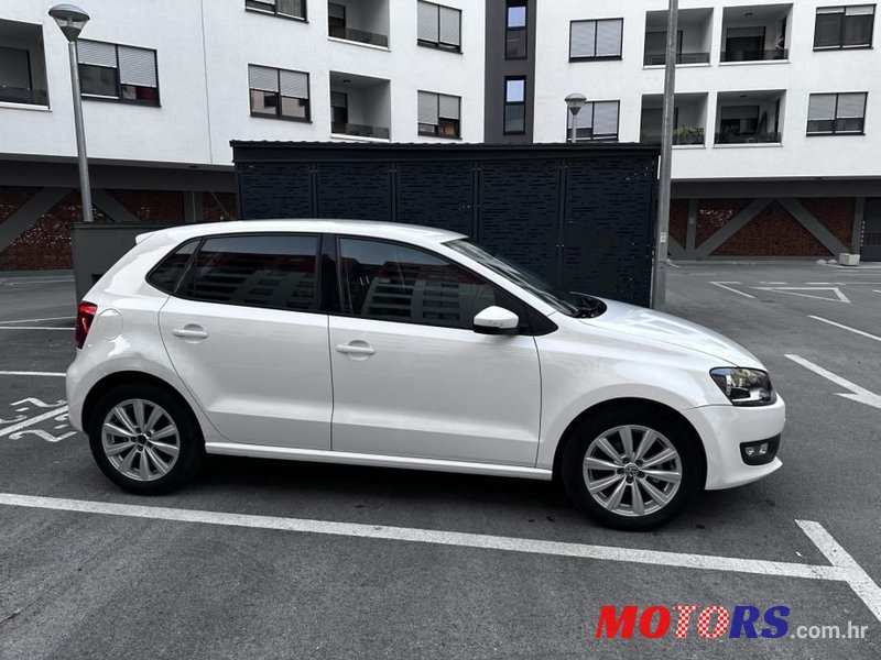 2010' Volkswagen Polo 1,6 Tdi photo #6