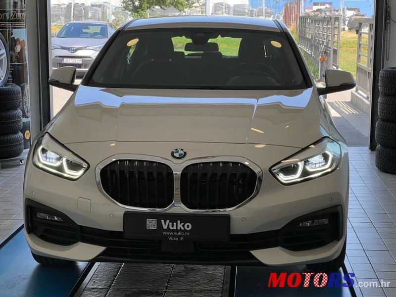 2020' BMW Serija 1 118I photo #2