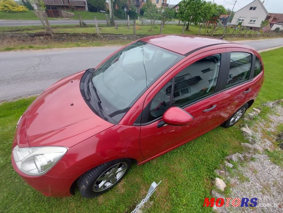 2010' Citroen C3 1,4 Hdi photo #2