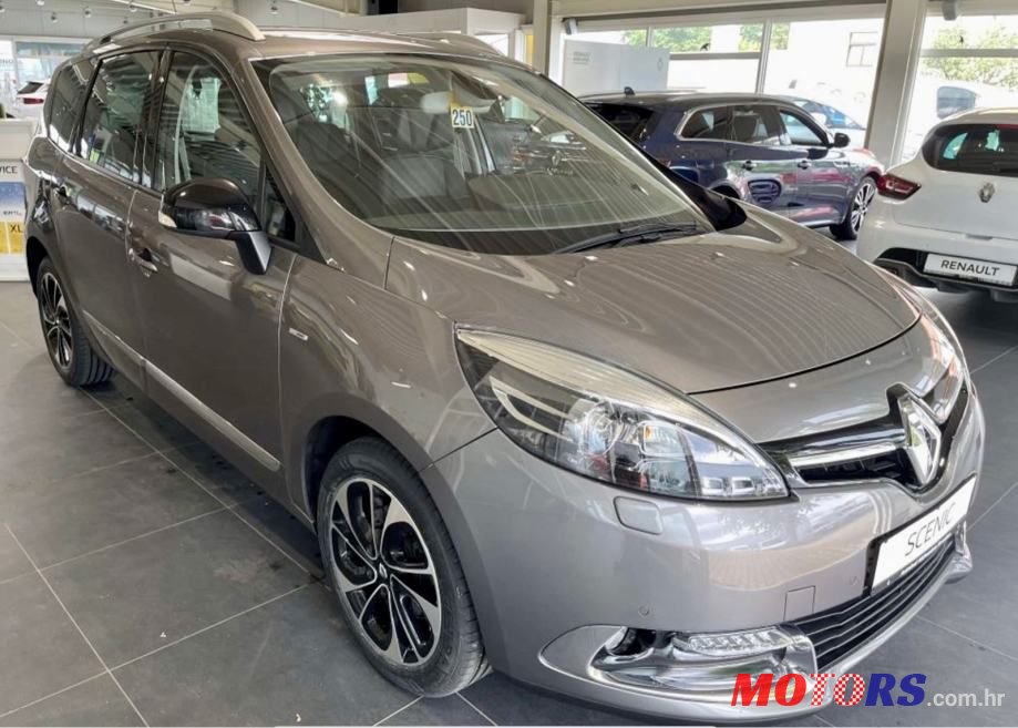 2016' Renault Grand Scenic photo #1