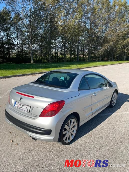 2009' Peugeot 207 Sport photo #2