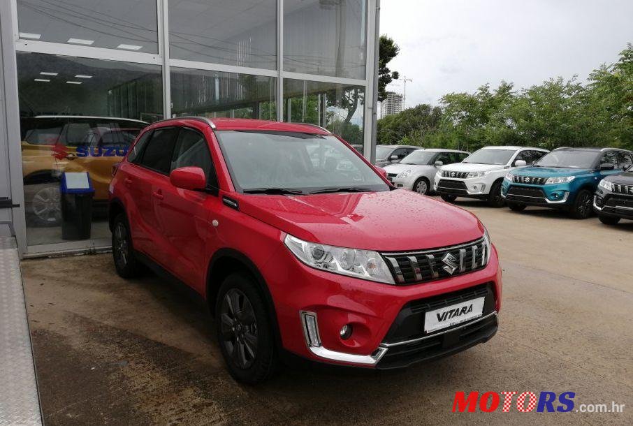 2019' Suzuki Vitara 1,0 photo #1