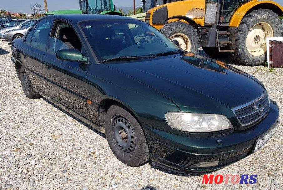 2001' Opel Omega 2,5 Td photo #1