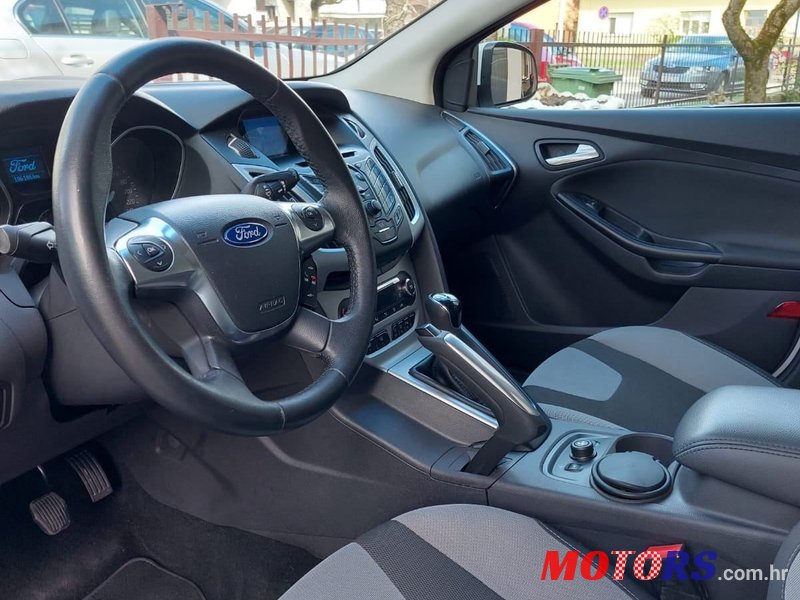 2012' Ford Focus Karavan photo #5