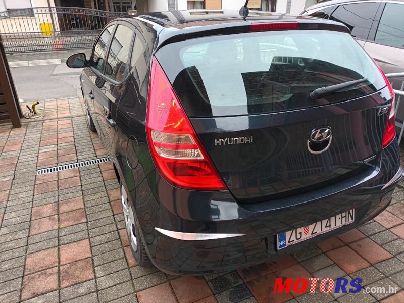 2009' Hyundai i30 1,6 Crdi photo #6