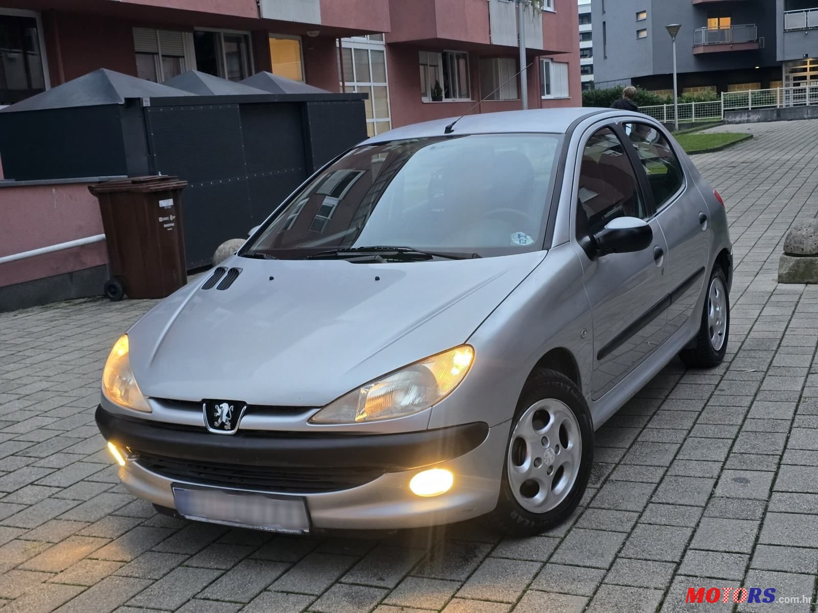 2000' Peugeot 206 206 1,4 photo #1