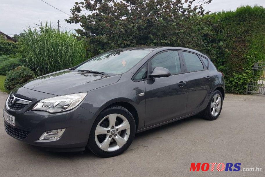 2010' Opel Astra 1,7 Cdti Sport Eco photo #1