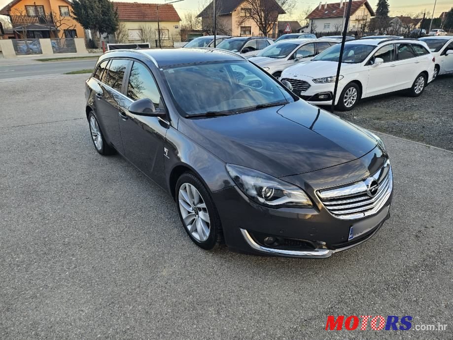 2015' Opel Insignia Karavan photo #2