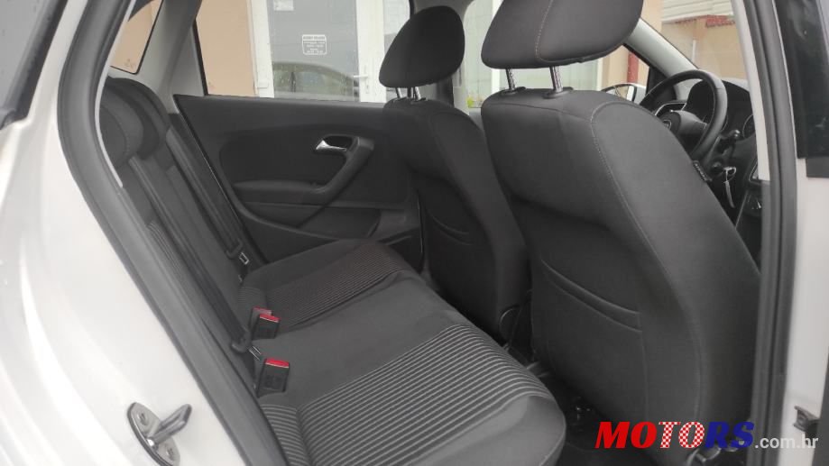2011' Volkswagen Polo 1,6 Tdi photo #6