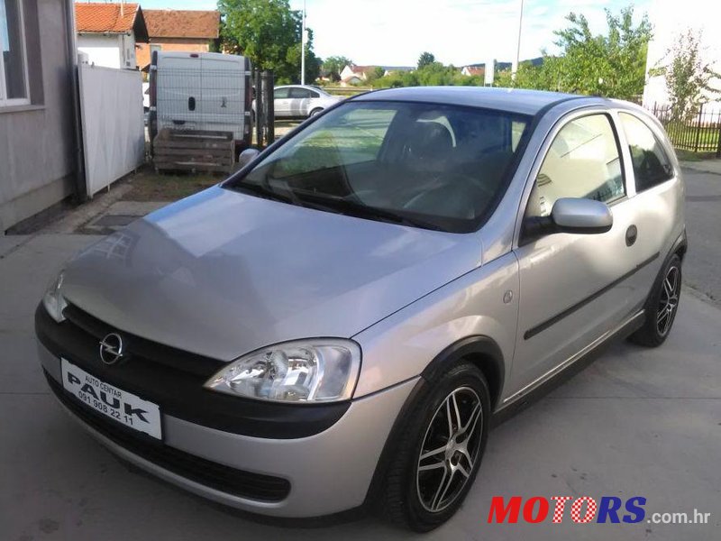 2002' Opel Corsa Club 1,7 photo #2