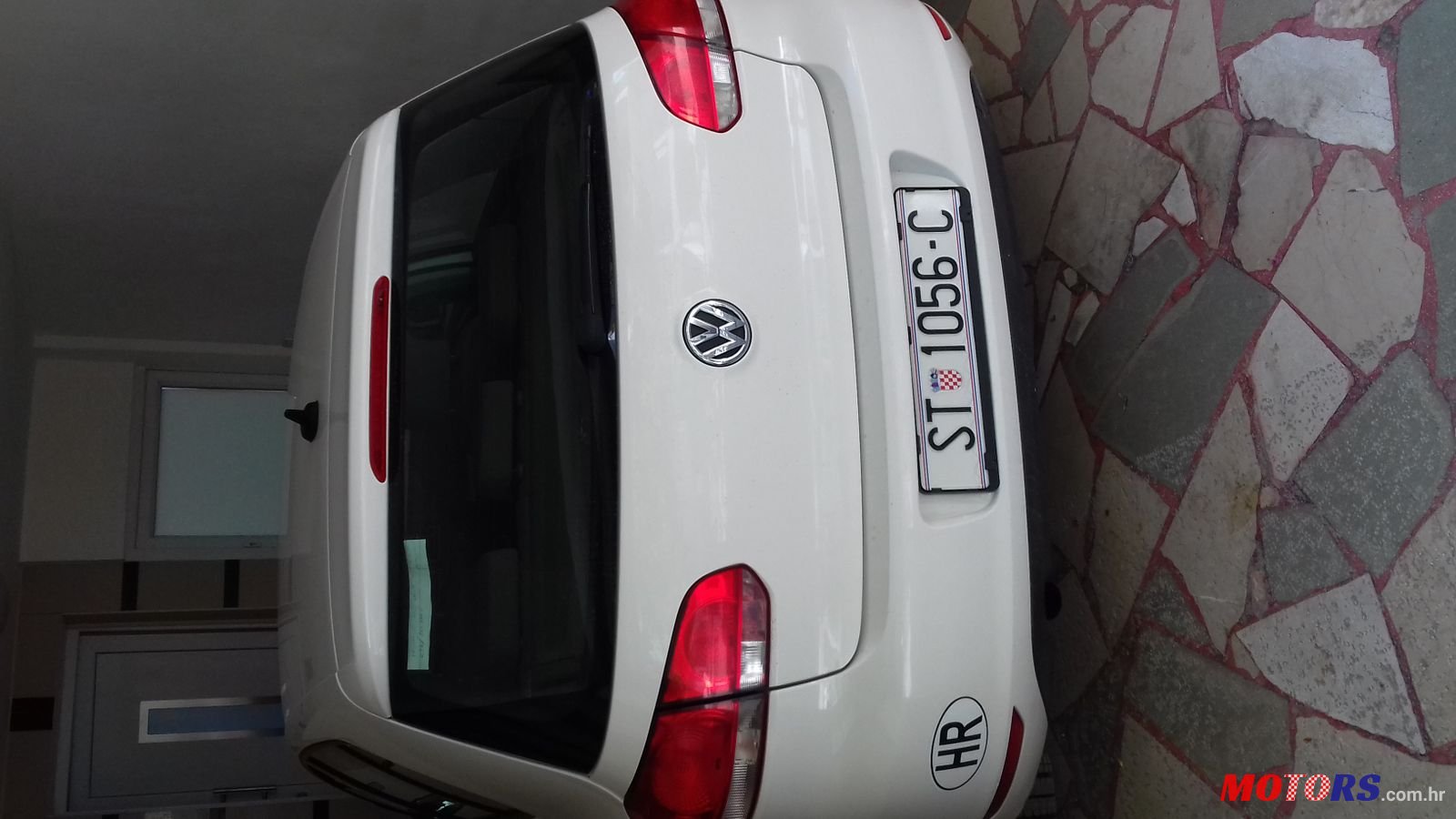 2010' Volkswagen Golf VI 1.6 tdi photo #4