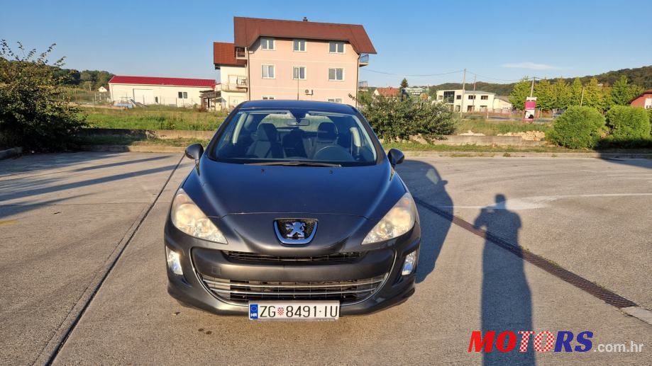 2008' Peugeot 308 photo #5