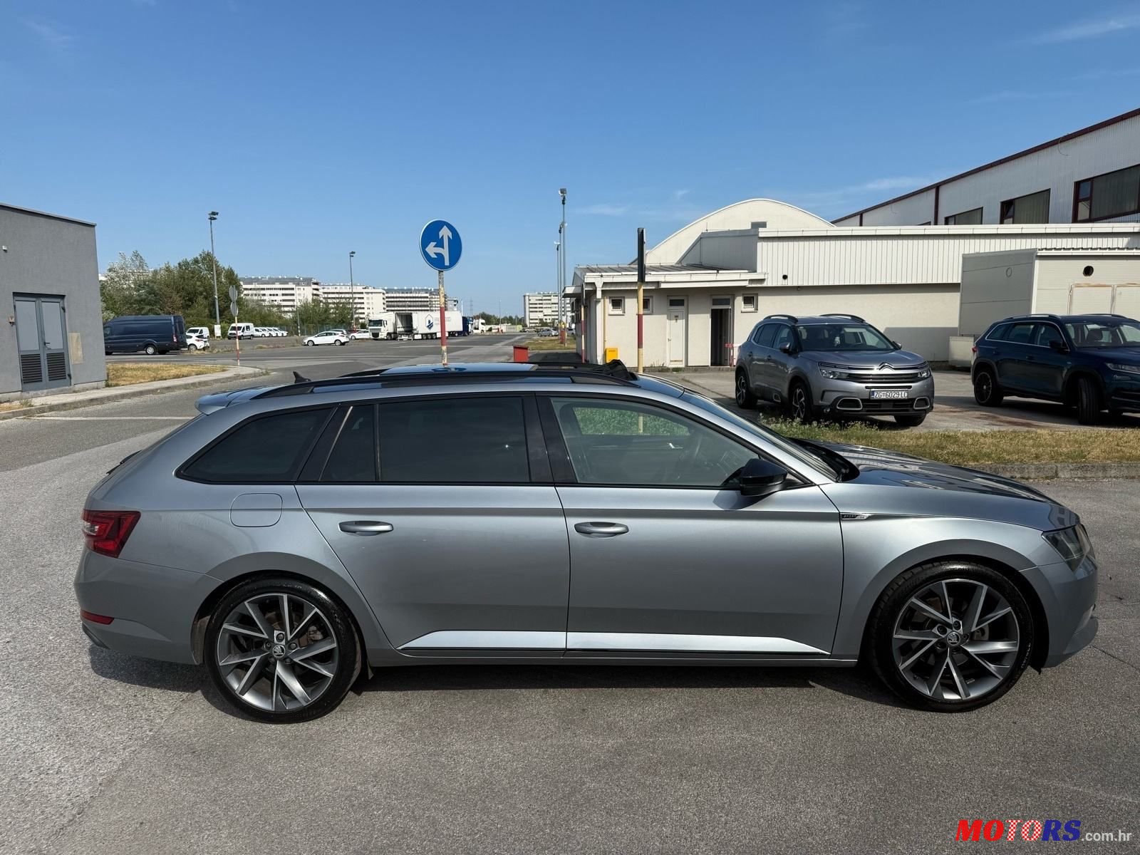 2019' Skoda Superb Combi photo #6