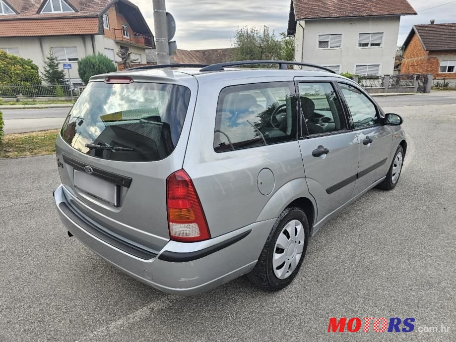 2005' Ford Focus Karavan photo #4