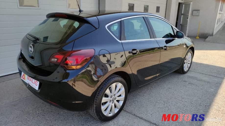 2011' Opel Astra 1,4 photo #4