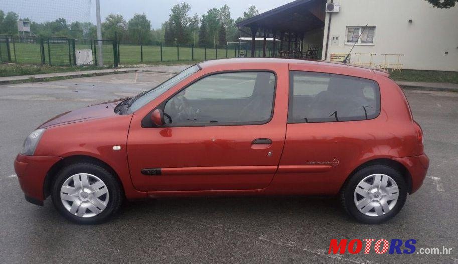 2006' Renault Clio 1,2 photo #2