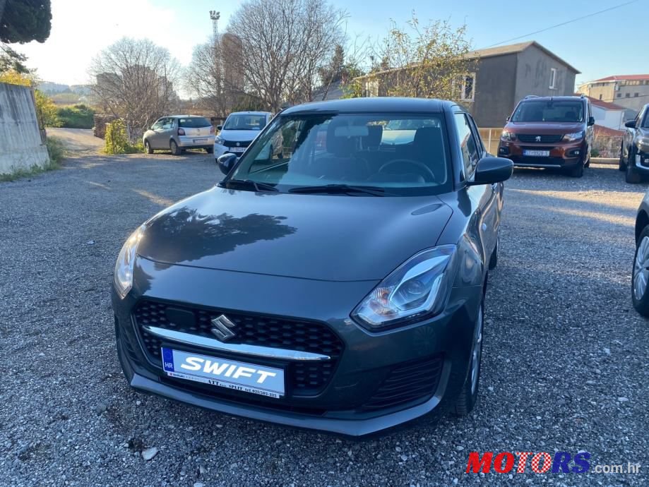 2021' Suzuki Swift 1,2 photo #1
