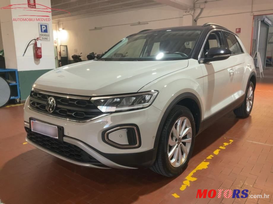 2022' Volkswagen T-Roc 1,5 Tsi photo #1