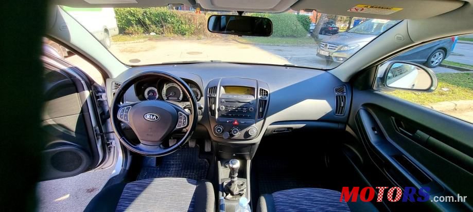 2009' Kia Pro Ceed 1,6 Lx photo #5