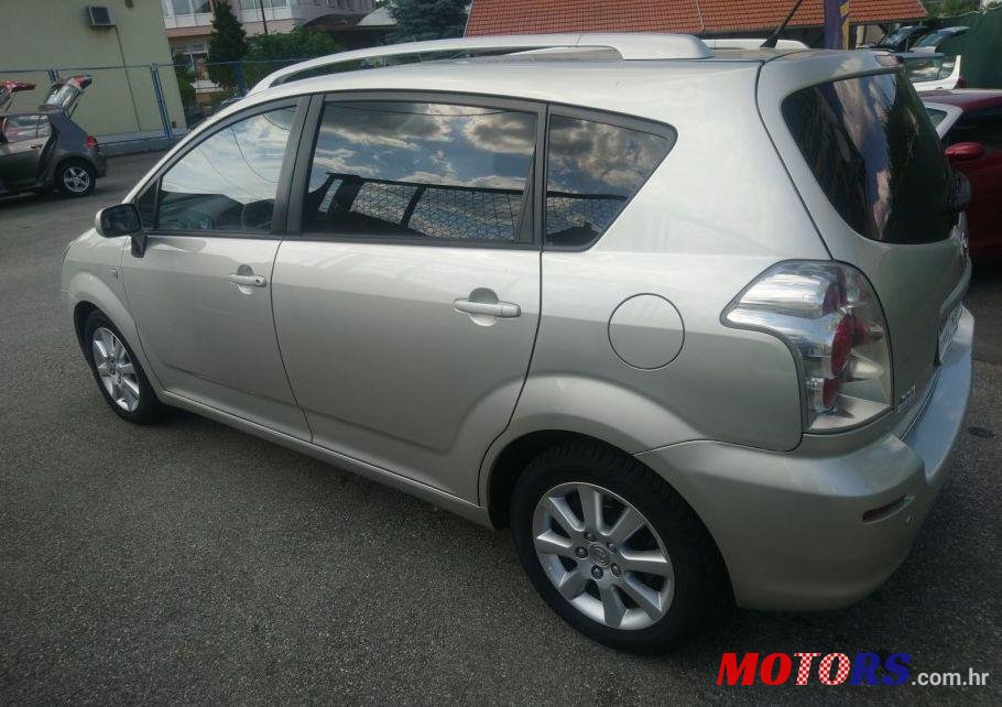 2007' Toyota Corolla Verso 2,2 D-4D photo #1