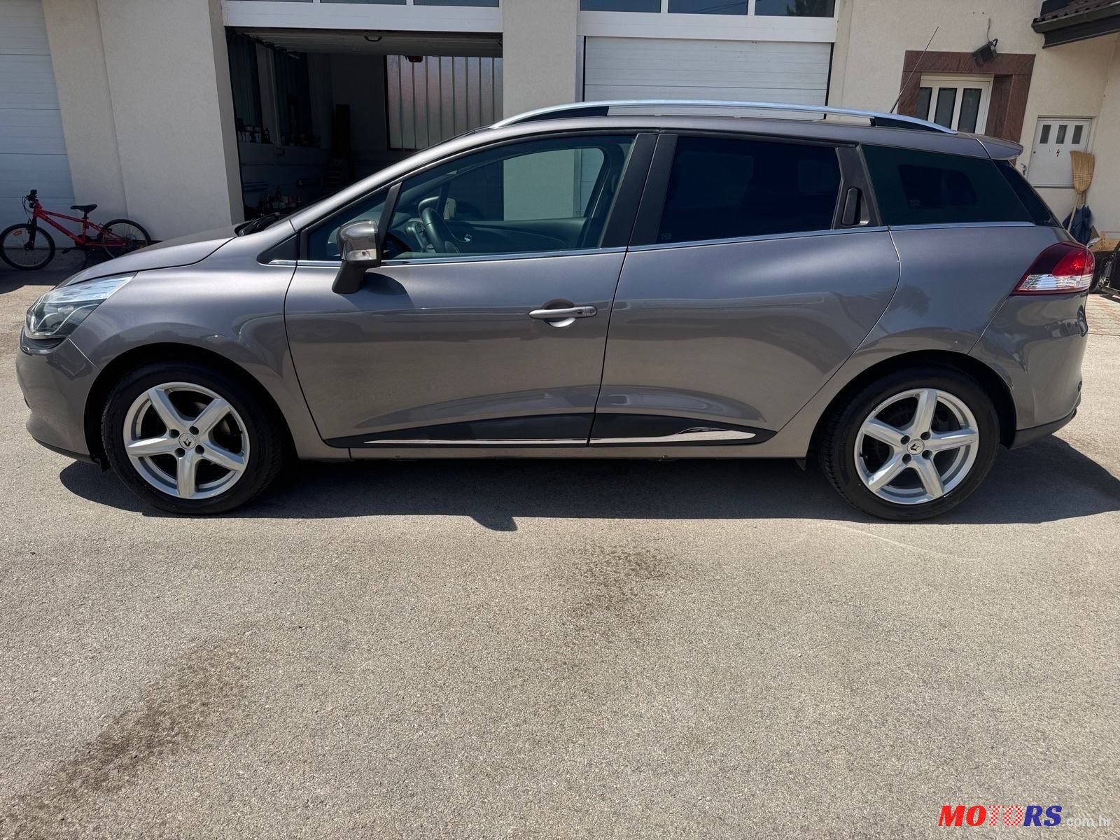 2015' Renault Clio Dci 90 Edc photo #1