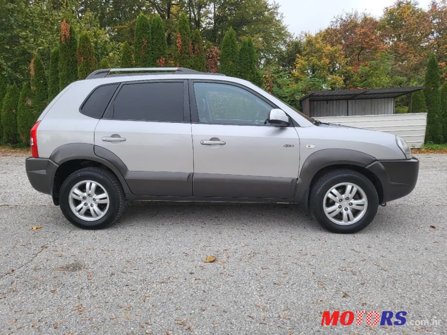 2006' Hyundai Tucson 2,0 Crdi Gls photo #6