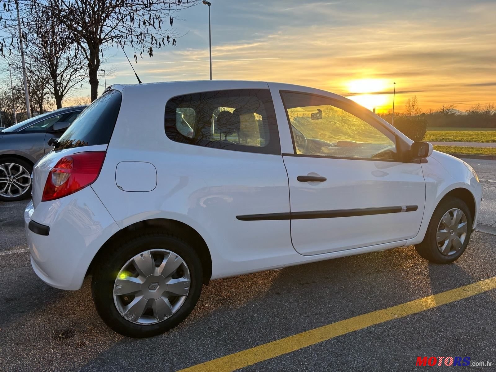 2008' Renault Clio 1,2 photo #4