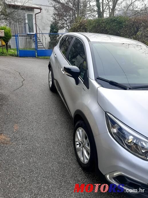 2019' Renault Captur Dci photo #3