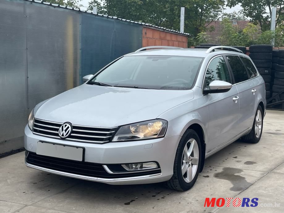 2012' Volkswagen Passat Variant photo #1