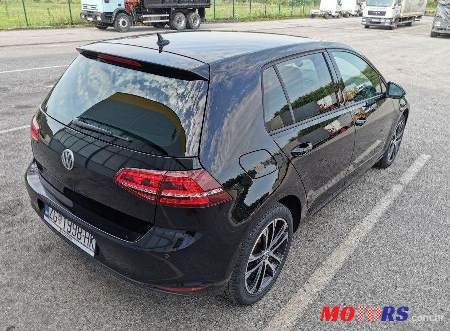 2016' Volkswagen Golf VII photo #2