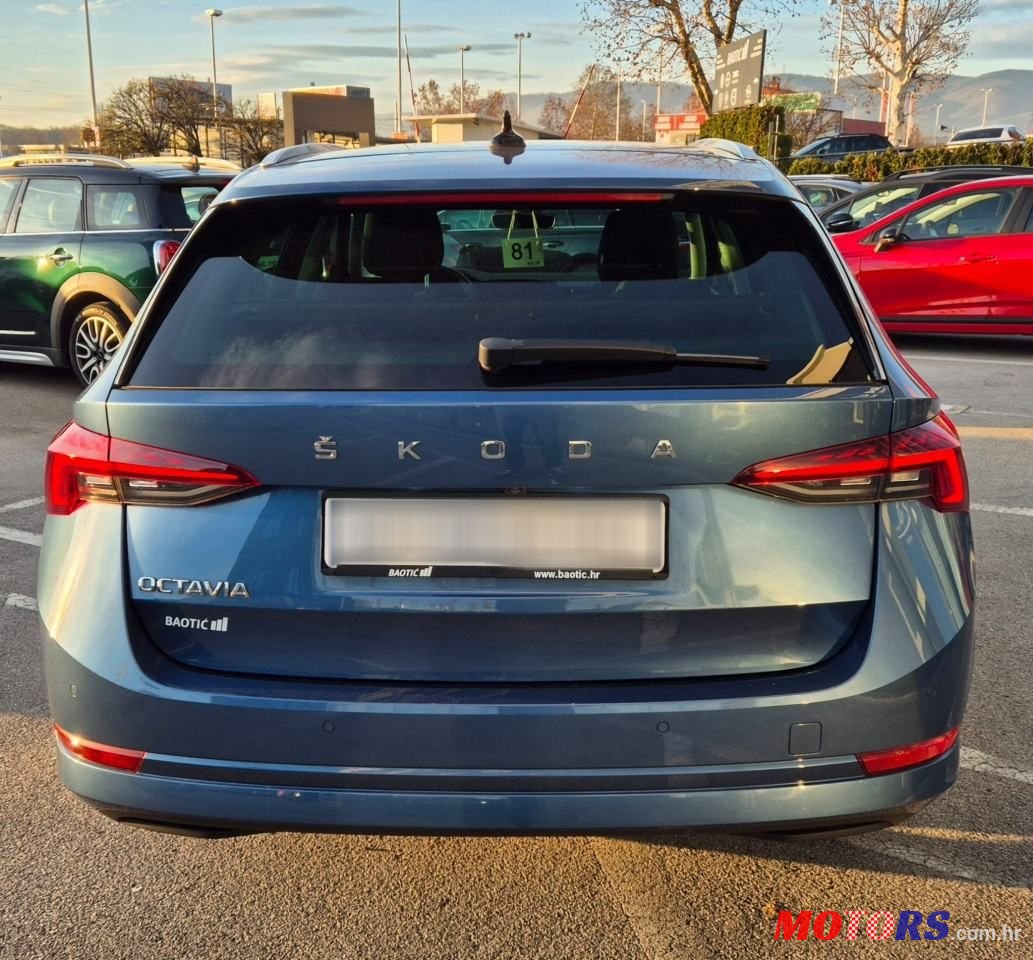 2020' Skoda Octavia Combi photo #6
