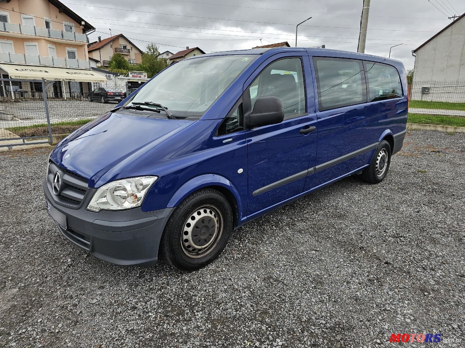 2011' Mercedes-Benz Vito 113 Cdi photo #1