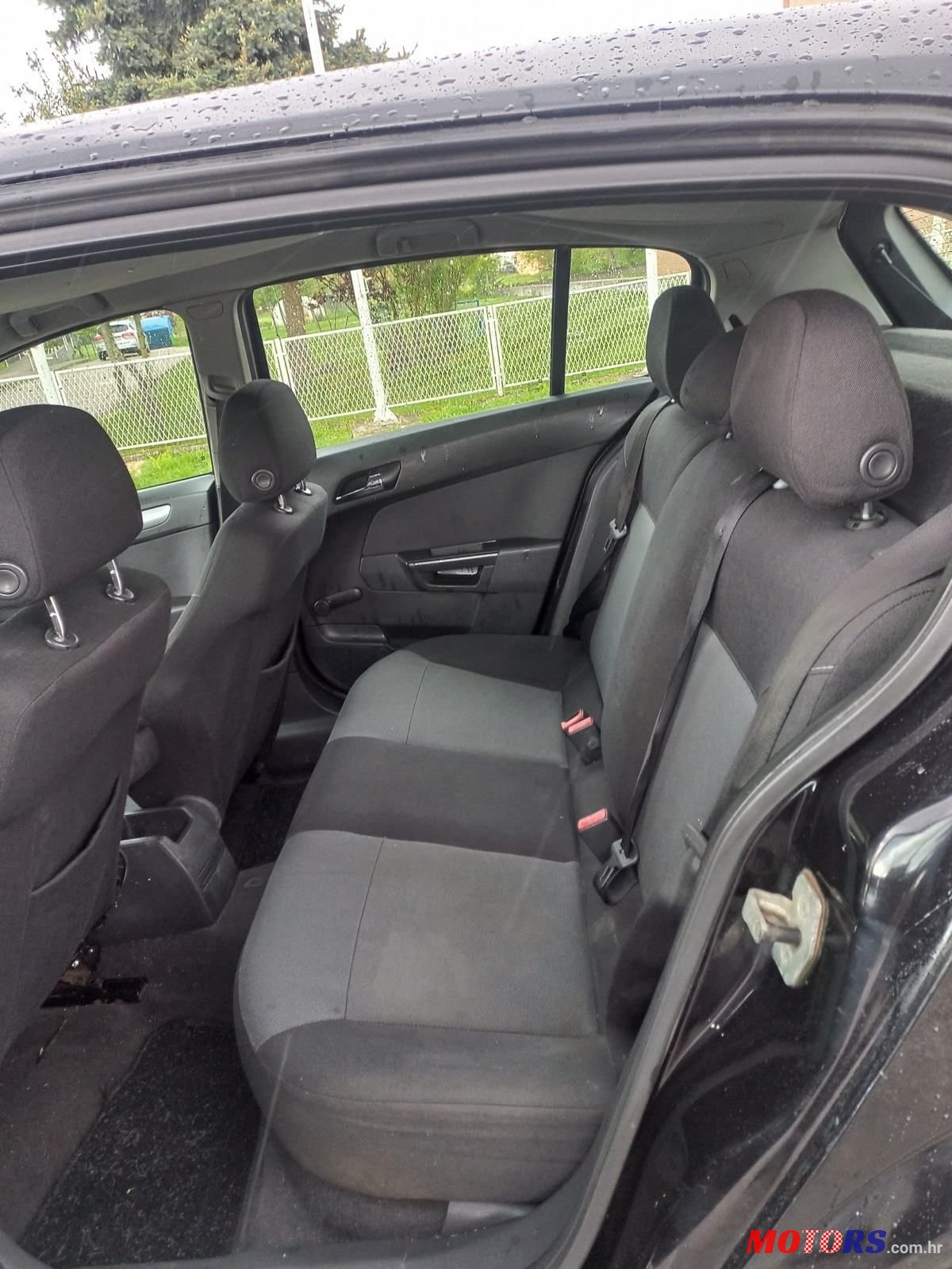 2005' Opel Astra 1,4 16V photo #5