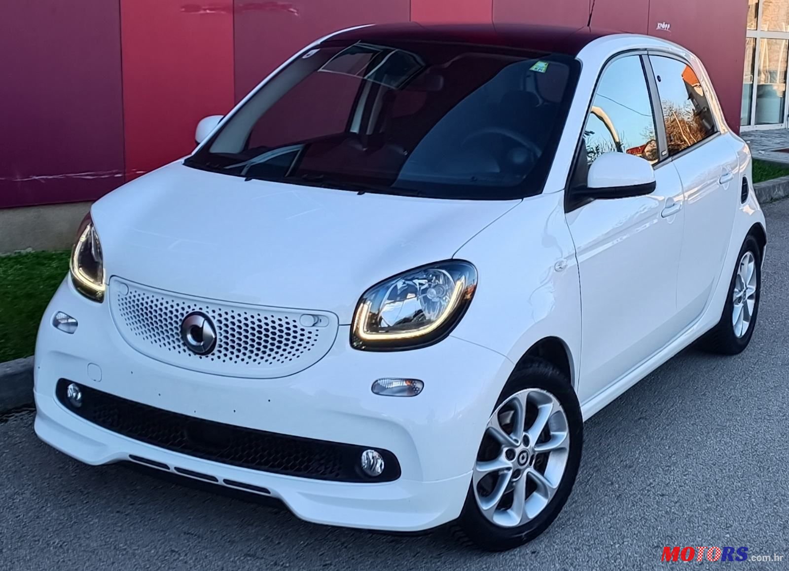 2019' Smart Forfour photo #1