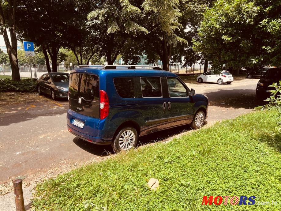 2010' Fiat Doblo 1.6 Multijet photo #2
