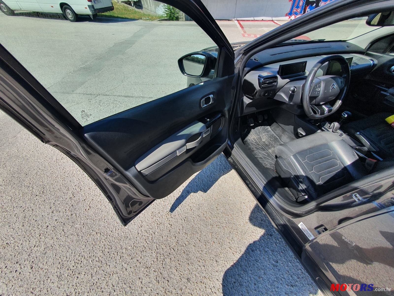 2019' Citroen C4 Cactus 1,5 photo #6