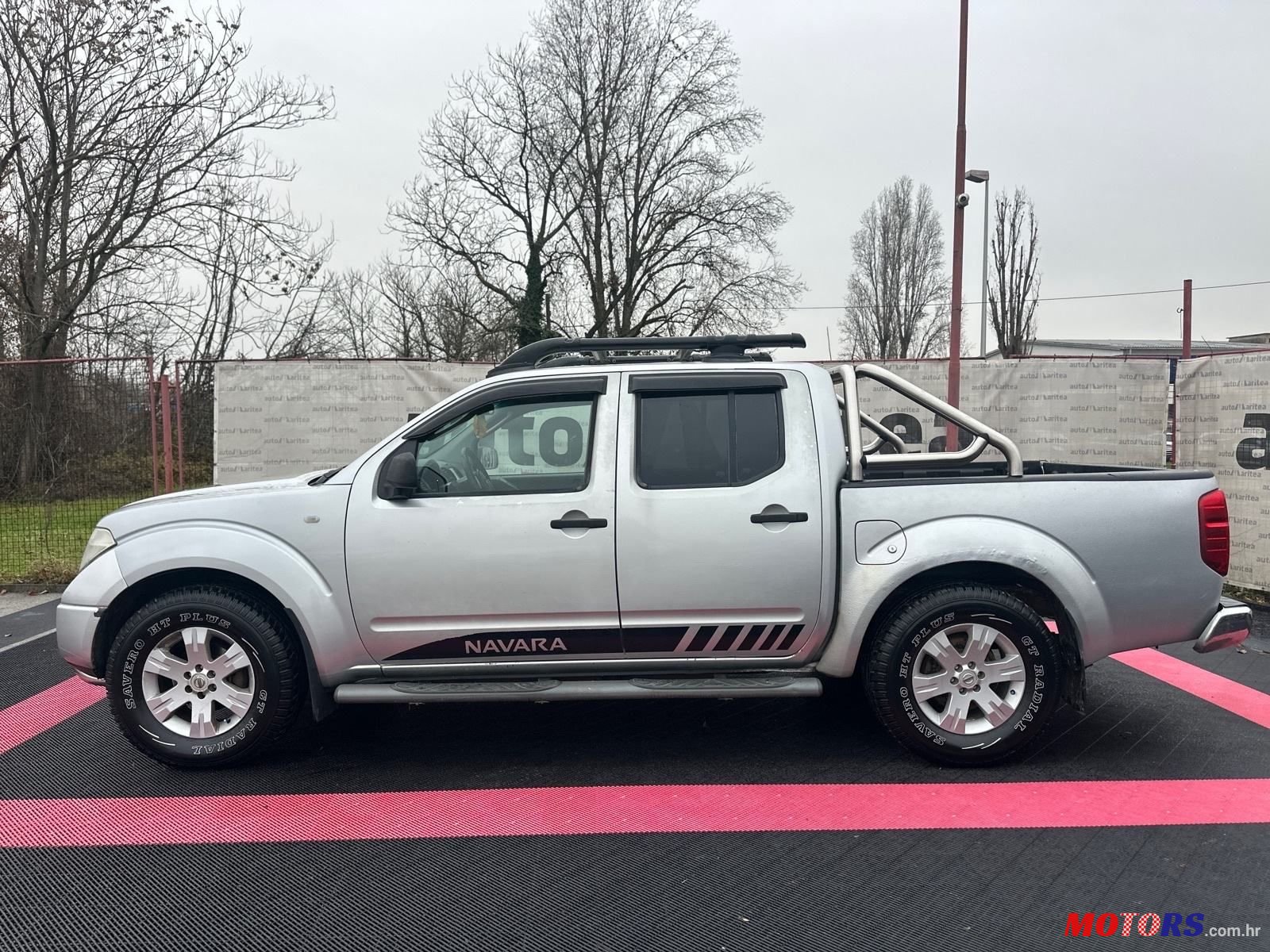 2006' Nissan Navara 2.5 Le photo #4