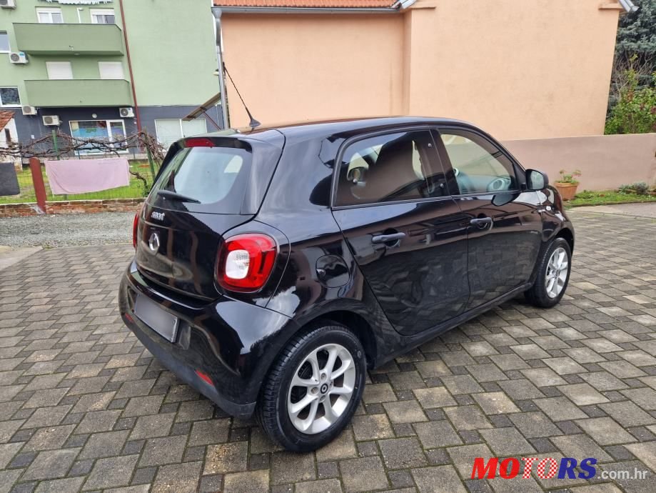 2018' Smart Forfour photo #3